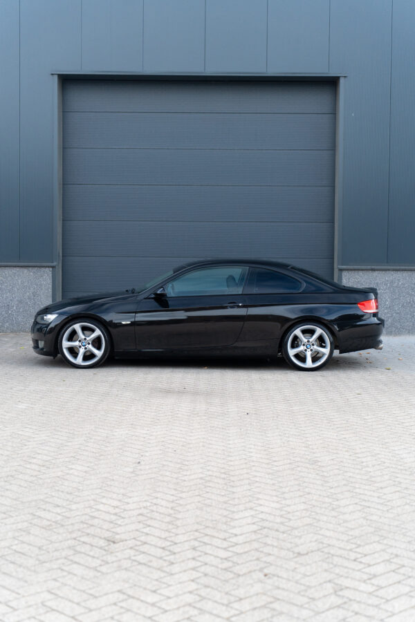 BMW E92 320i Coupe - Afbeelding 3