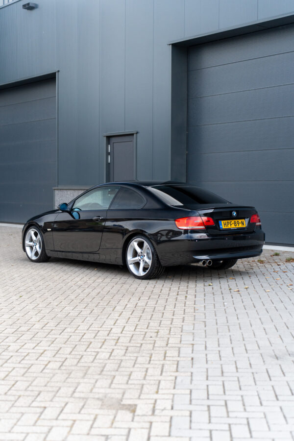 BMW E92 320i Coupe - Afbeelding 4