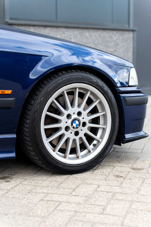 BMW E36 323ti Compact [2.8 liter, 6-bak] - Afbeelding 5