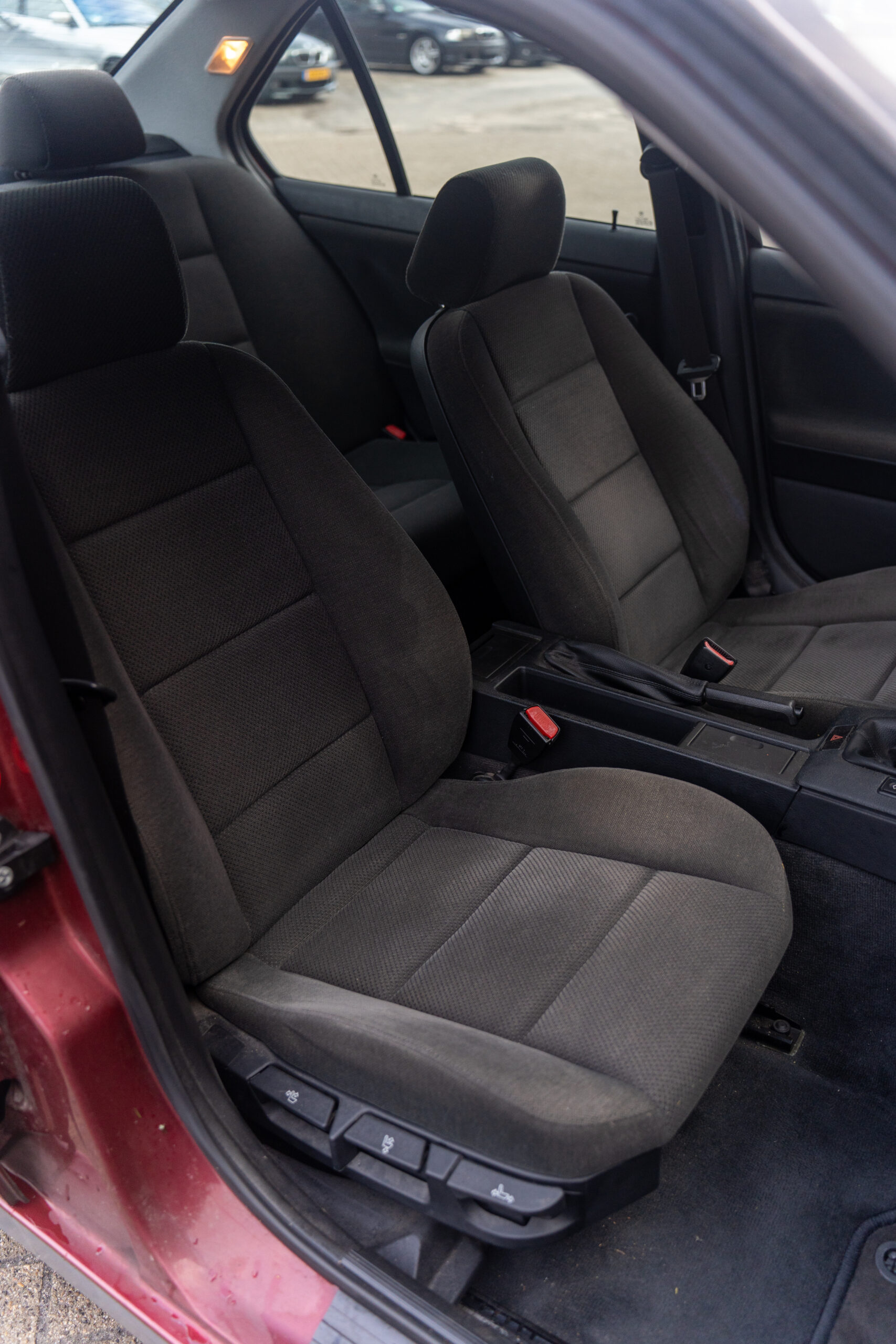 BMW E36 318I Limousine - Afbeelding 16