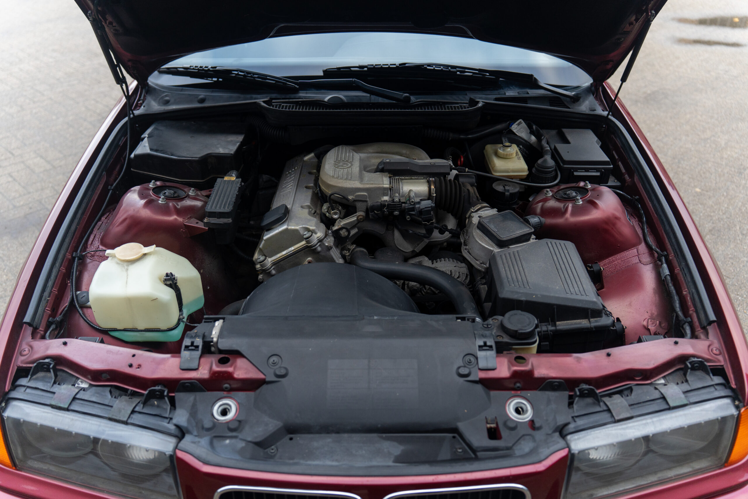 BMW E36 318I Limousine - Afbeelding 12